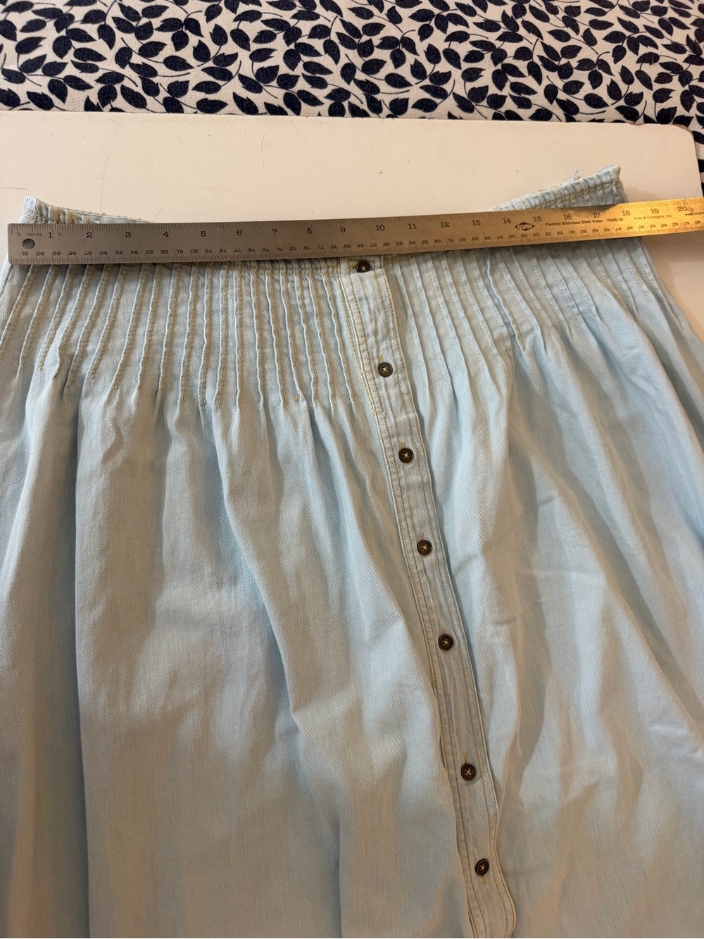 Anthropologie Pilcro Light Wash Cotton Pintuck Basque-Waist Denim Maxi Skirt XL - Picture 14 of 16